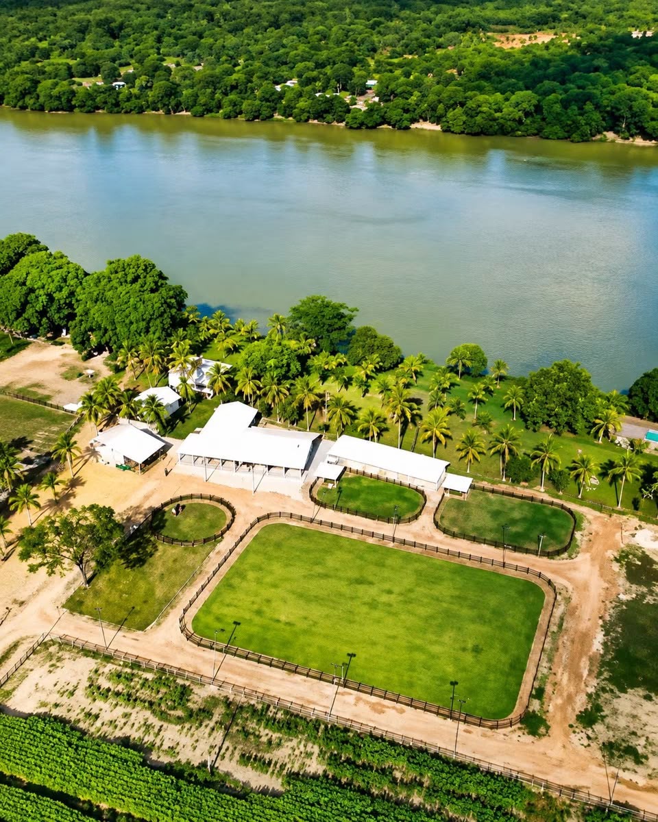 Fazenda à Venda as Margens do Rio São Francisco em Três Marias - MG
